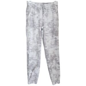 Athleta Farallon Printed Jogger Womans Size 0 Stretchy Crop Athletic Pants‎